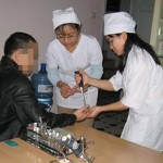 Lay mau xet nghiem ADN